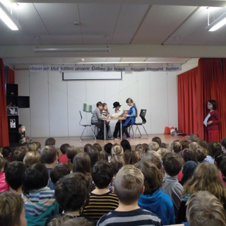 dreik-nige_2 Montessori-Schulzentrum Leipzig - Neuigkeiten Grundschule 2014 - Hoher Besuch