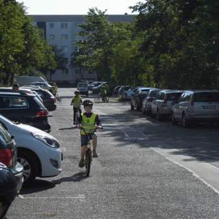 fahrrad2015_30 Montessori-Schulzentrum Leipzig - Neuigkeiten Grundschule - Wer sein Fahrrad liebt, der...