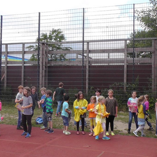 flurpokal2016_07 Montessori-Schulzentrum Leipzig - Neuigkeiten Grundschule - Der Flurpokalsieger 2016 ist gelb!