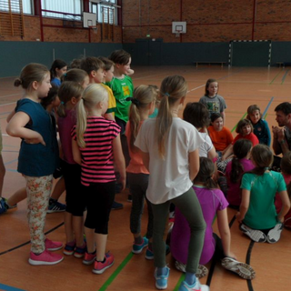 handballmitprofis_05 Montessori-Schulzentrum Leipzig - Neuigkeiten Grundschule - Hand-Ballern wie die Profis