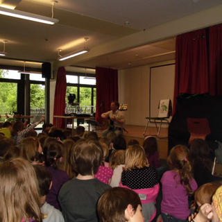 krimi4 Montessori-Schulzentrum Leipzig - Neuigkeiten Grundschule 2013 - Wer war's?