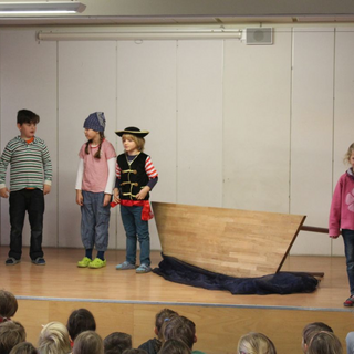 stnikolaus_03 Montessori-Schulzentrum Leipzig - Neuigkeiten Grundschule - Was hat der heilige Nikolaus mit Piraten am Hut?