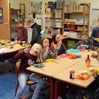 ard_rn2018_09 Montessori-Schulzentrum Leipzig - Neuigkeiten Grundschule - Superheldenhaft