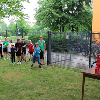 sporfest2018_25 Montessori-Schulzentrum Leipzig - Neuigkeiten Grundschule - Und rein in die roten Dosen!
