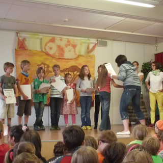 spofe-weitsprung Montessori-Schulzentrum Leipzig - Neuigkeiten Grundschule 2012 - Ehre, wem Ehre gebührt!